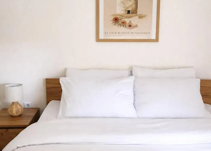 Castra Garden House شقة