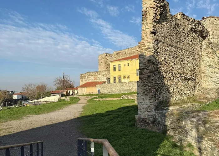 Castra Garden House